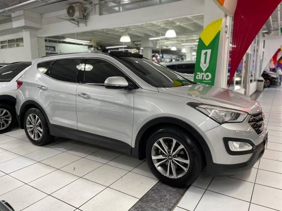 HYUNDAI SANTA FÉ 3.3 MPFI 4X4 7 LUGARES V6 270CV GASOLINA 4P AUTOMÁTICO HYUNDAI SANTA FÉ 3.3 MPFI 4X4 7 LUGARES V6 270CV GASOLINA 4P AUTOMÁTICO
